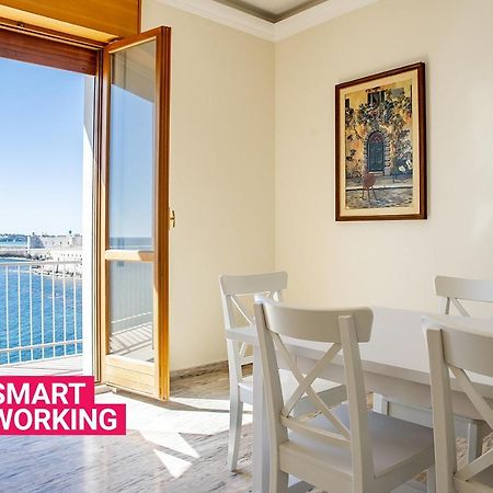 Ortigia Seafront Apartment By Wonderful Italy Сиракузы Экстерьер фото