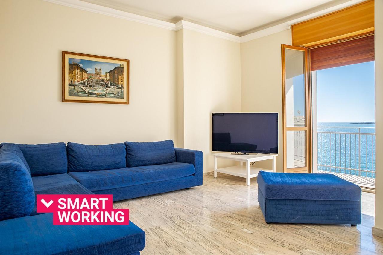 Ortigia Seafront Apartment By Wonderful Italy Сиракузы Экстерьер фото