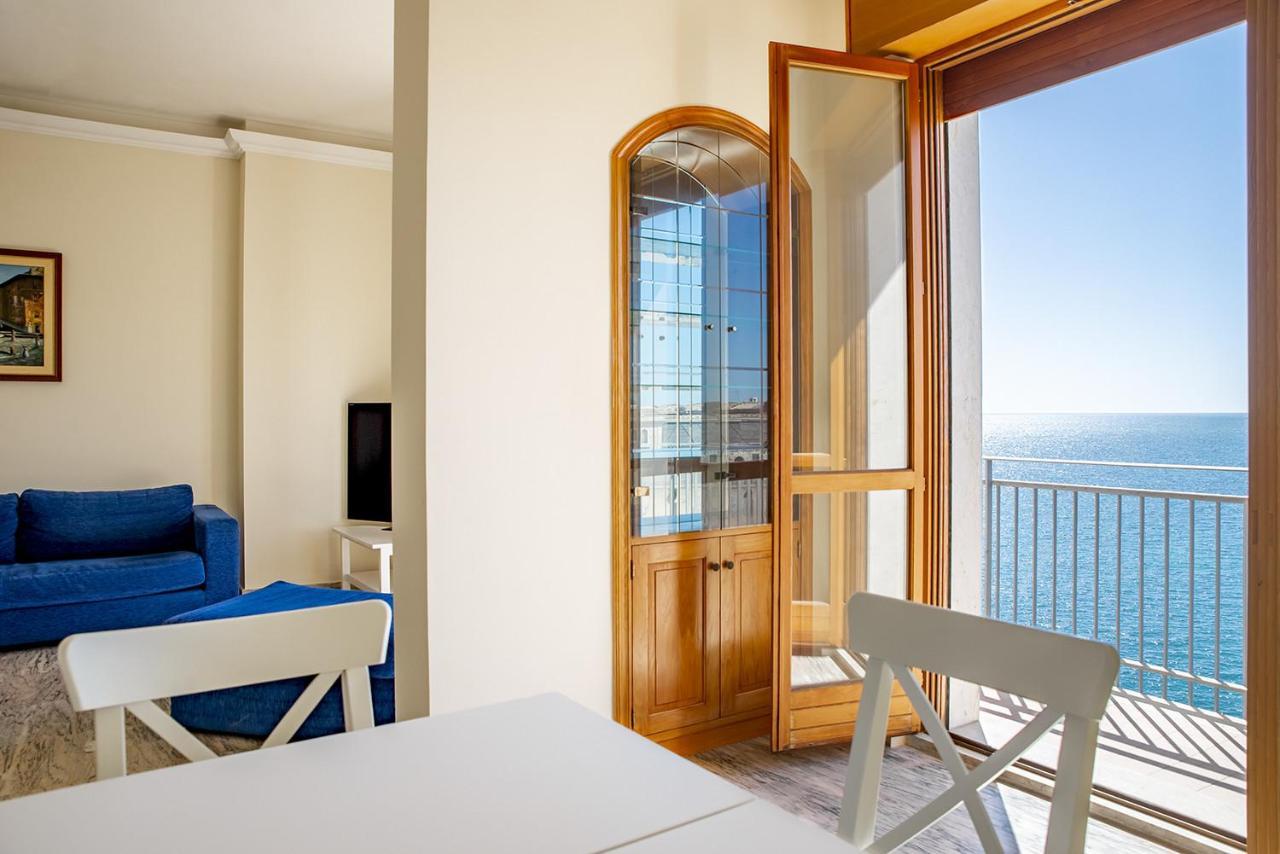 Ortigia Seafront Apartment By Wonderful Italy Сиракузы Экстерьер фото